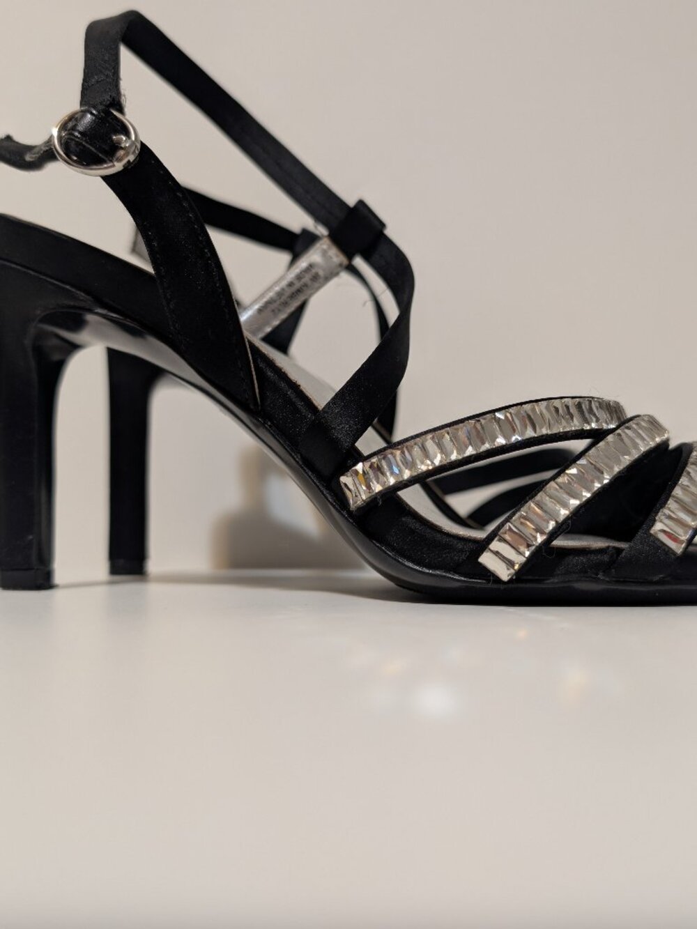 Naturalizer Kimberly 2 Black Rhinestone Strappy Heels Size 6M